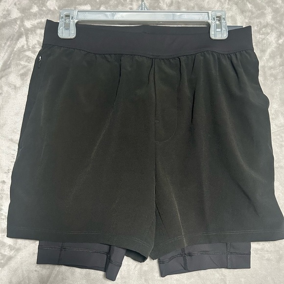 NWT VRST Elevate 2 in 1 Shorts Men’s Small 5” Inch Black Stretch - Picture 1 of 9